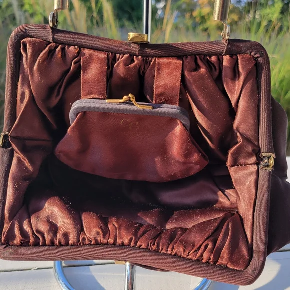 Vintage Fabric Handbag ~ CB Made in USA ~ Satin Lining ~ Attached Coin Purse - Picture 7 of 16